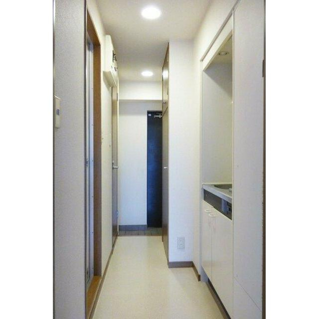 新宿区下落合１丁目の賃貸マンションの玄関