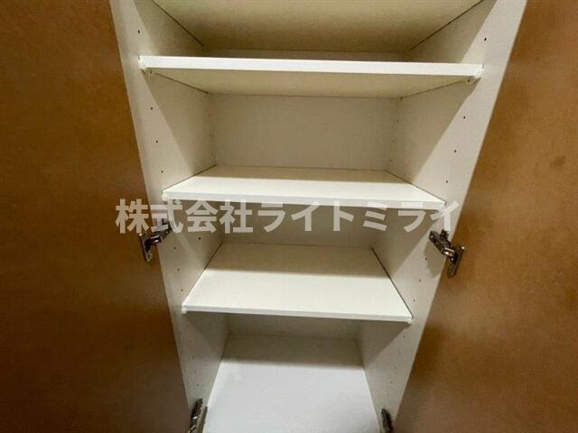 ルーブル早稲田弐番館の収納