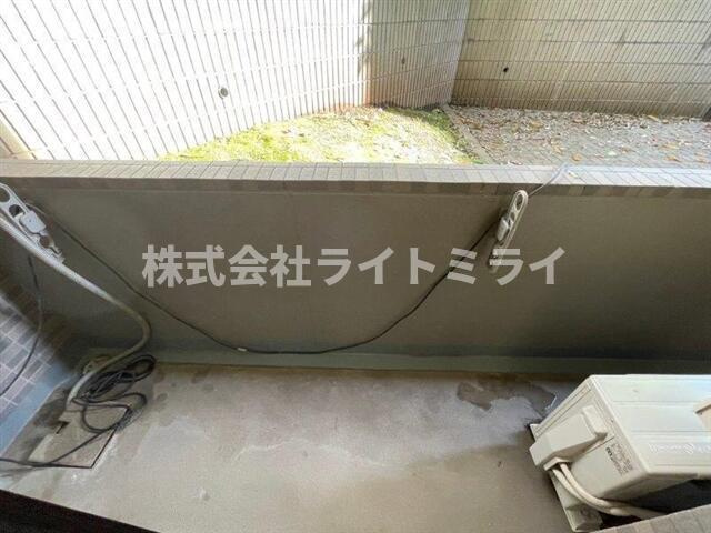 ルーブル早稲田弐番館のバルコニー