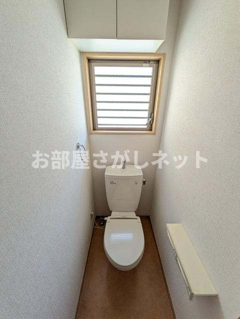 新宿区西新宿8丁目のマンションのトイレ