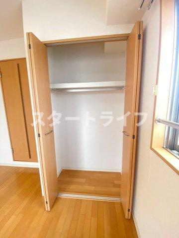 大阪市淀川区三国本町２丁目の賃貸マンションの収納