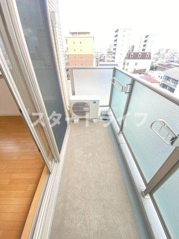 大阪市淀川区三国本町２丁目の賃貸マンションのバルコニー
