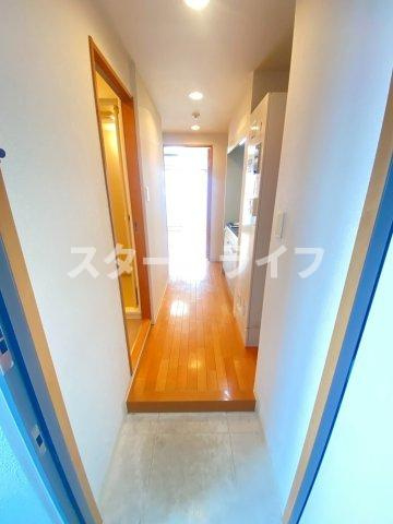大阪市淀川区三国本町２丁目の賃貸マンションの玄関