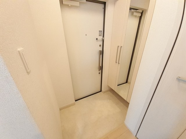 レジデンス　グレースの玄関