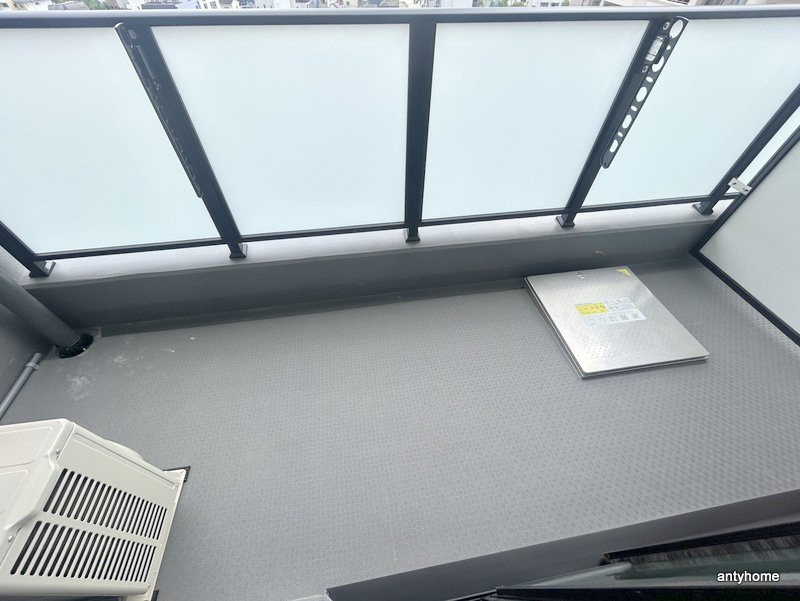 MAISON PREMIER UMEDA NORTH　仲介手数料無料のバルコニー