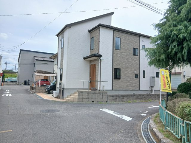 霞ヶ関東中古戸建の前面道路含む現地写真