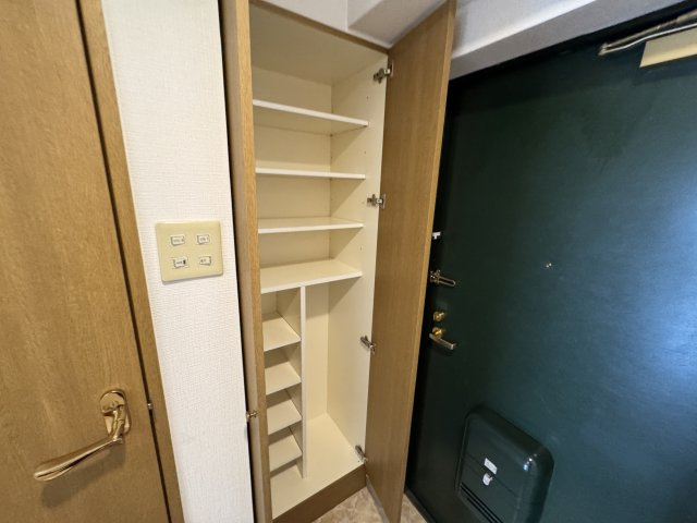 エミーナヒルズの収納