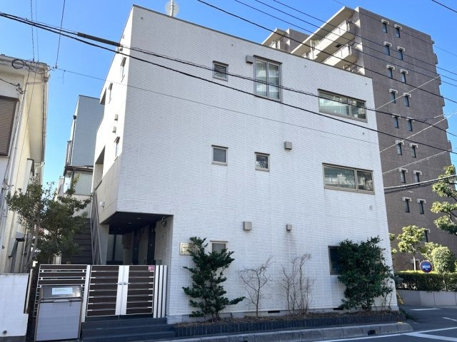 プレジール南与野の外観|おしゃれな外観です