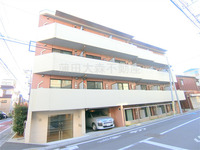 ガリシア蒲田サウスSouthの外観|2019年10月築　RC鉄筋コンクリート造地上4階建て総戸数31戸
東京都大田区仲六郷1丁目　JR京浜東北線蒲田駅徒歩12分、京急本線雑色駅徒歩8分
