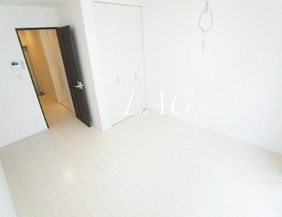 【居間・リビング】 | エムズシャトー | 洋室のお部屋です。