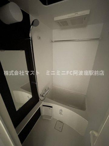 エスリード阿波座プライムコートの浴室