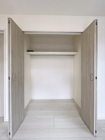 新築戸建・新築建売　伊達市篭田　伊達小学校・伊達中学校の収納|クローゼット収納は奥行きがありたっぷりと収納できます！