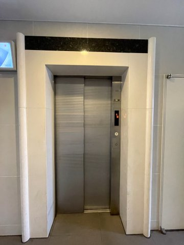 【玄関】アデグランツ大須 