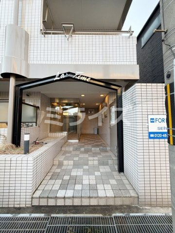 【エントランス】 | ラフィーネ千里丘