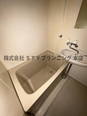 仲介手数料0円！リエス那古野の浴室