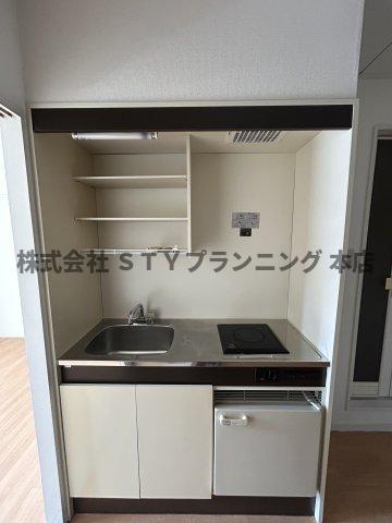 仲介手数料0円！リエス那古野のキッチン