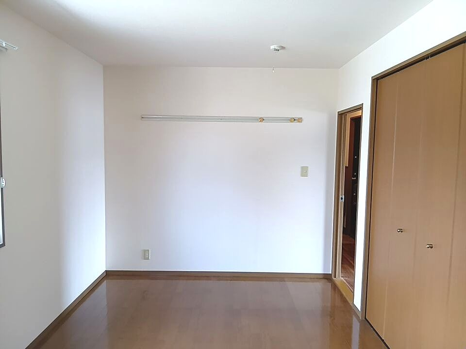 セジュールピノの洋室|きれいな洋室です