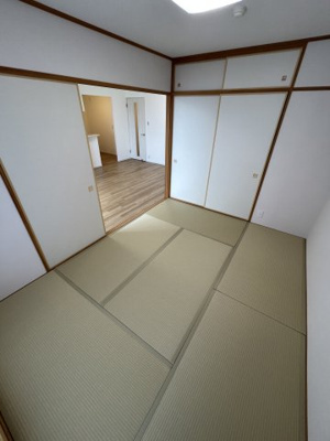 【和室】 | ロイヤルシャトー井口 | 和室　6帖