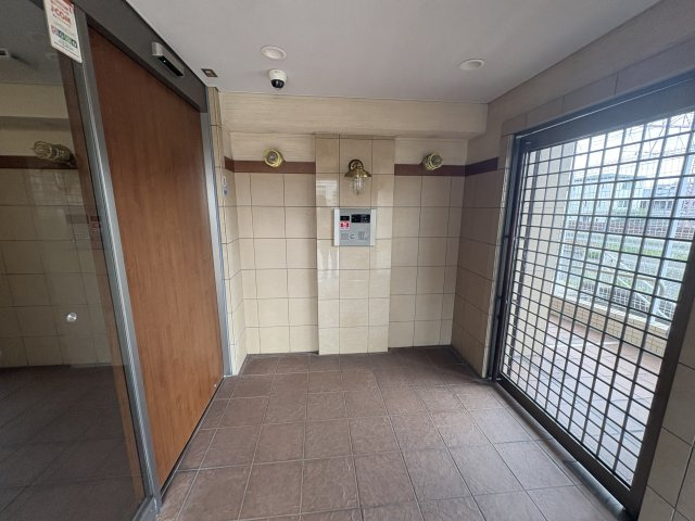 アルファレガロ甲南山手のロビー