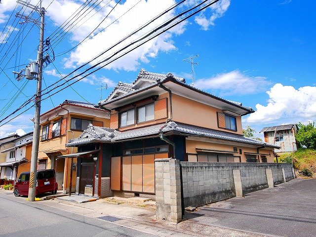 木津川市木津町宮ノ内貸家の外観