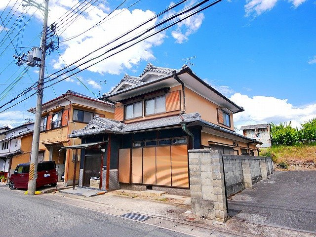 木津川市木津町宮ノ内貸家の外観