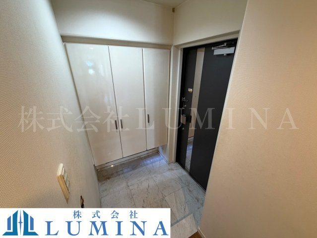 サーパスシティ貢川本町壱番館 マンションの玄関