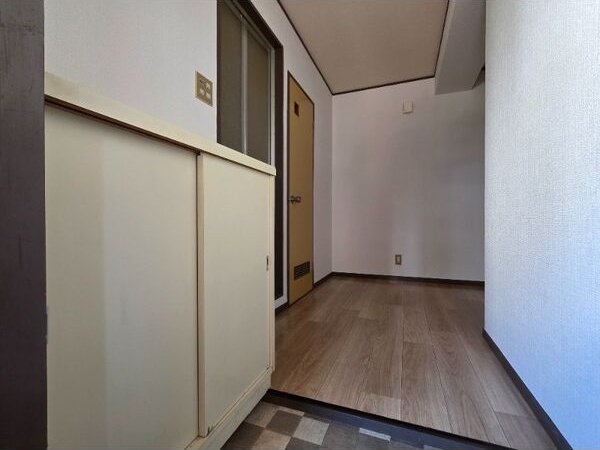 プチパレの玄関