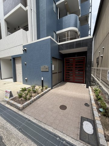 アールメゾン道頓堀のエントランス