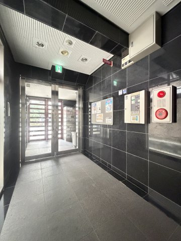 アールメゾン道頓堀のロビー