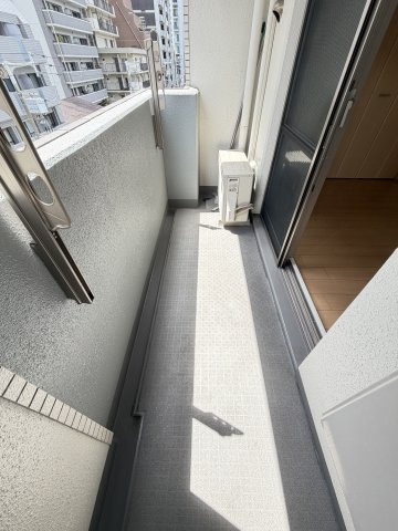 アールメゾン道頓堀のバルコニー