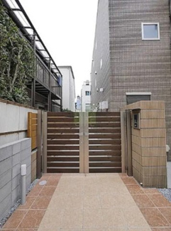 【エントランス】 | CITY　COURT　四谷坂町