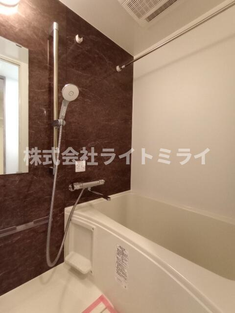 クレイシアＩＤＺ王子マークプレイスの浴室