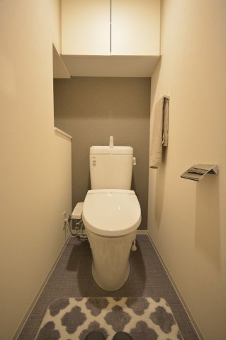 アーバネックス西本町のトイレ|モデルルーム時の室内写真です