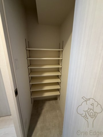 スプランディッド新大阪VIIIの玄関
