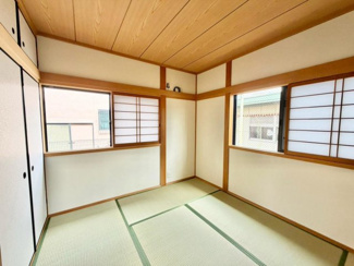 【和室】 | 茱萸木２丁目　中古一戸建 | ☆和室ございます☆一息つく時の癒しの空間や客間にも使えますね！リビングの横にあるので、お子様のお