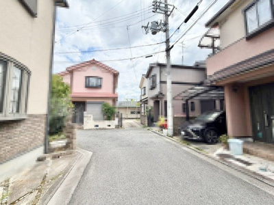 【前面道路含む現地写真】 | 茱萸木２丁目　中古一戸建 | 南海高野線「金剛」駅まで徒歩１７分♪オークワ狭山店まで徒歩１０分