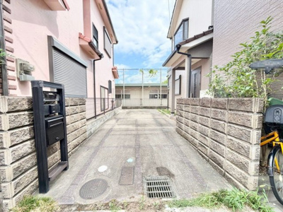 【前面道路含む現地写真】 | 茱萸木２丁目　中古一戸建 | お客様が安心して物件探しが出来るよう心がけております！お気軽にお問い合わせください！！
