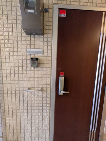 ヴェールテラスの玄関