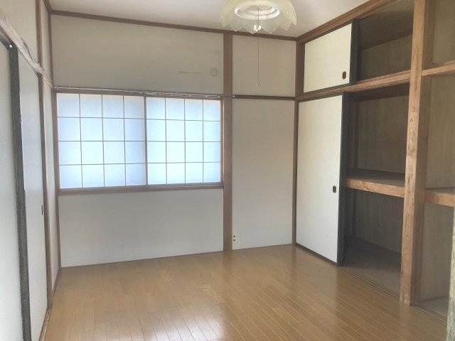 北林貸家の洋室|2階洋室：6帖