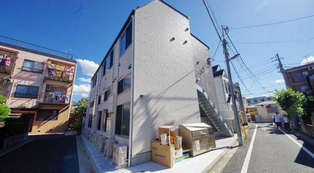 Sunny Sky赤塚のエントランス