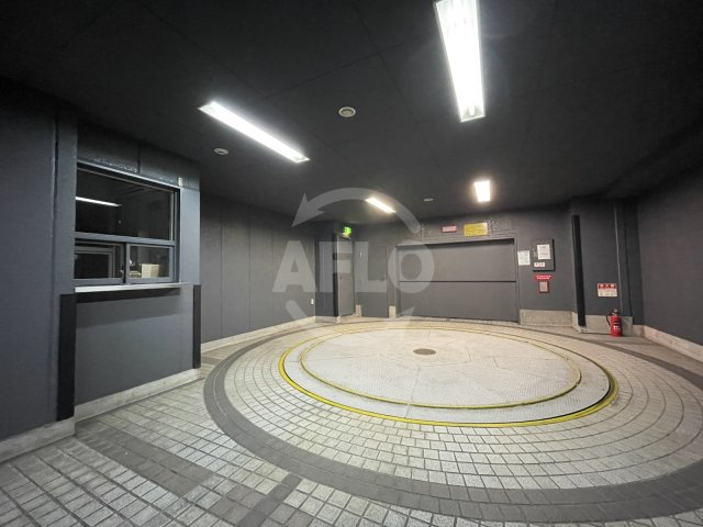 プロト大阪ビルの駐車場|プロト大阪ビル　駐車場