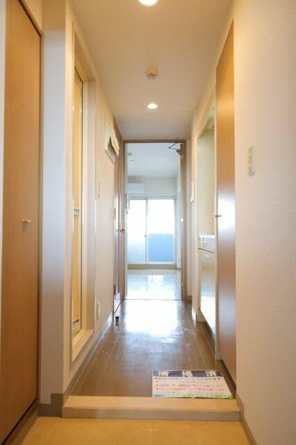 ＯＬＩＯ南長崎の玄関