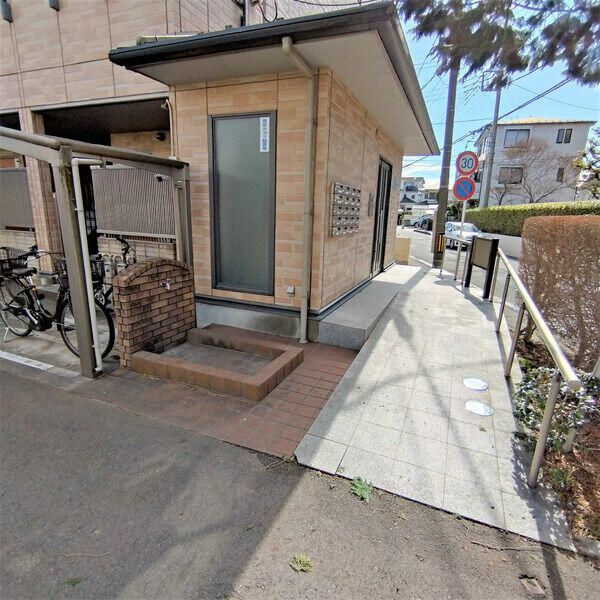 マイシティ上小町の玄関
