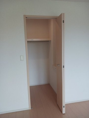 【収納】 | アーデン西浜　Ⅵ | 大きなスペースがあり、収納には困りません