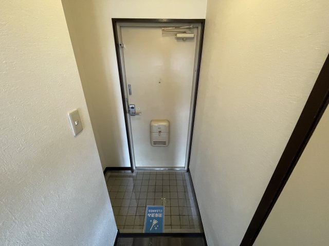 ロイヤル甲子園の玄関