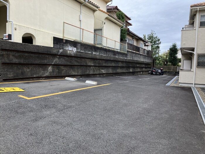 Firenze (ﾌｨﾚﾝﾂｪ)の駐車場|駐車場