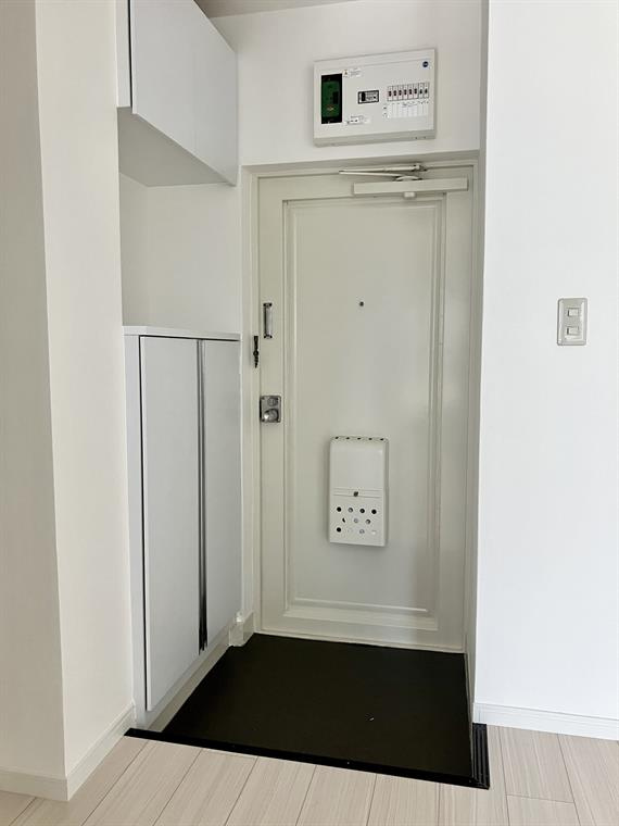 中川マンションの玄関