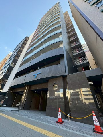 セレニテ難波グランデノールの外観