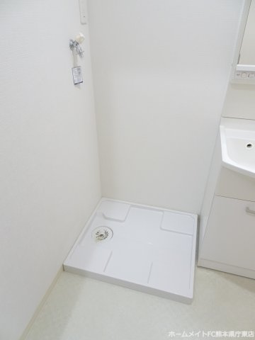 熊本市中央区出水１丁目の賃貸マンションの洗面所