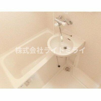 フェニックス池袋の浴室